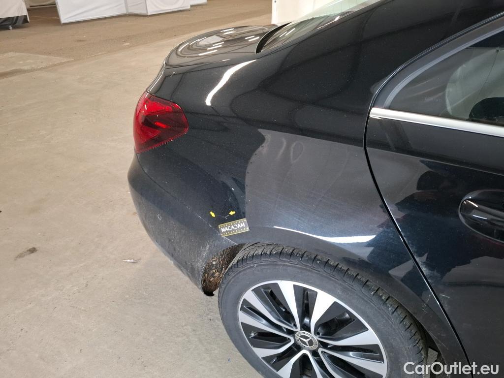  Mercedes  A-Klasse MERCEDES-BENZ Classe A Berline / 2018 / 4P / Berline A 180 d Business Line 8G-DCT #1