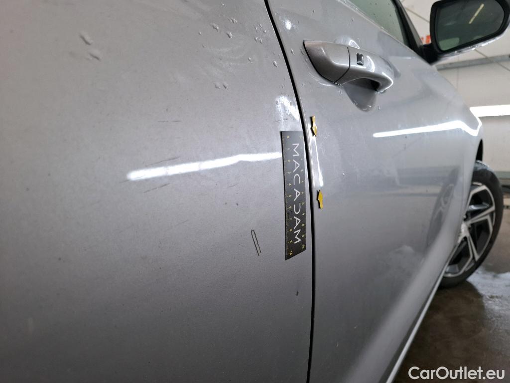  Hyundai  i30  Business 1.6 CRDi 115CV BVA7 E6d #4