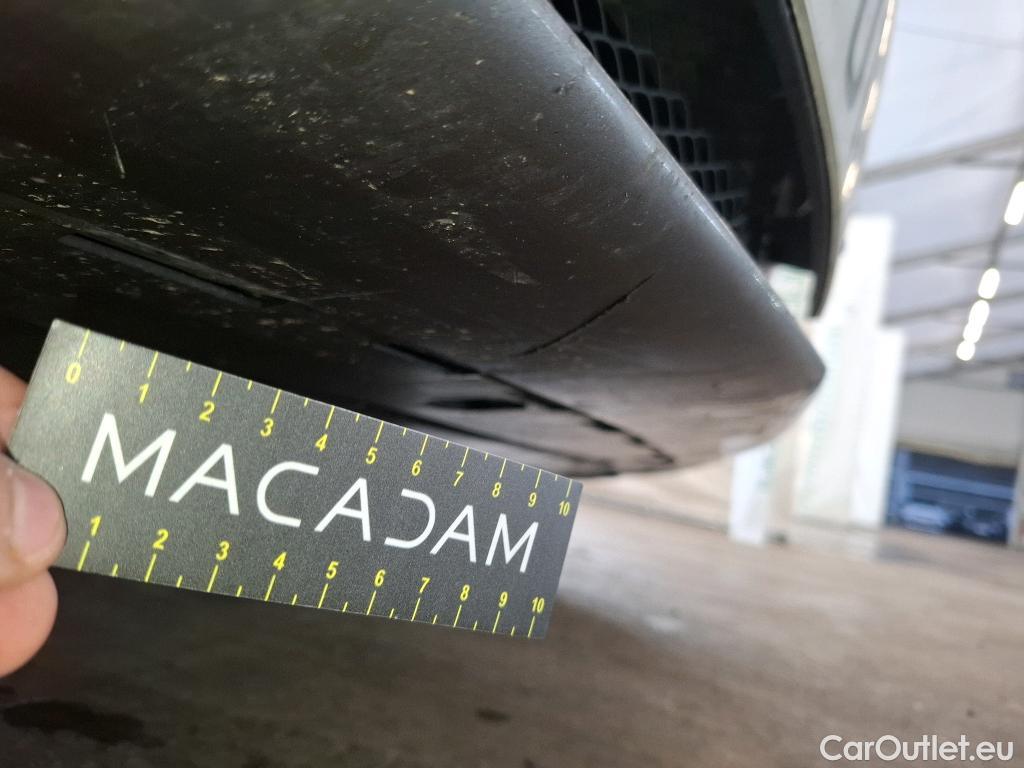  Mercedes  A-Klasse MERCEDES-BENZ Classe A Berline / 2018 / 4P / Berline A 200 d Business Line 8G-DCT #9