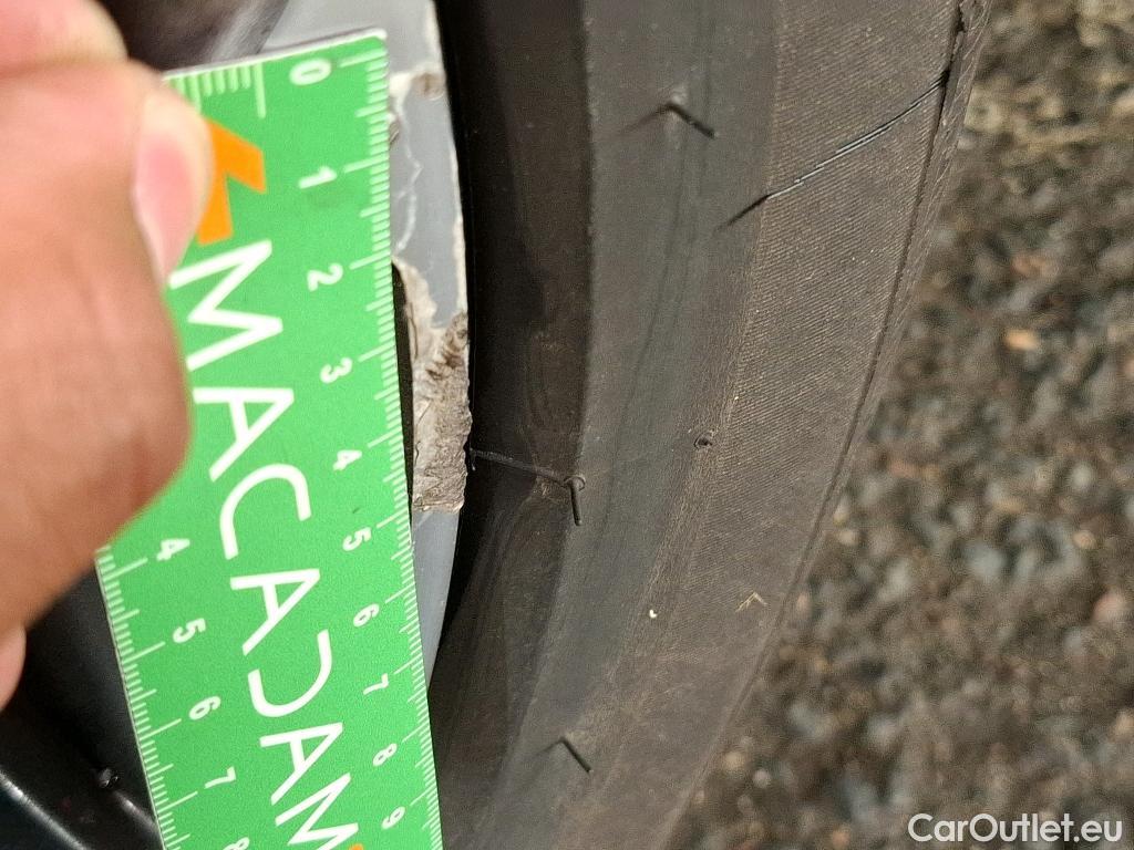  KIA  XCeed KIA  / 2019 / 5P / Crossover 1.6 CRDI 136 LAUNCH EDITION DCT7 #20