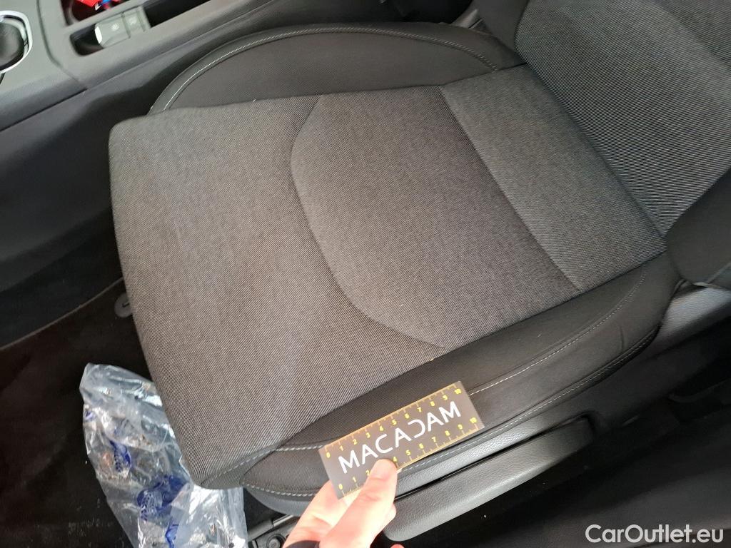  Hyundai  i30  Business 1.6 CRDi 115CV BVA7 E6d #21