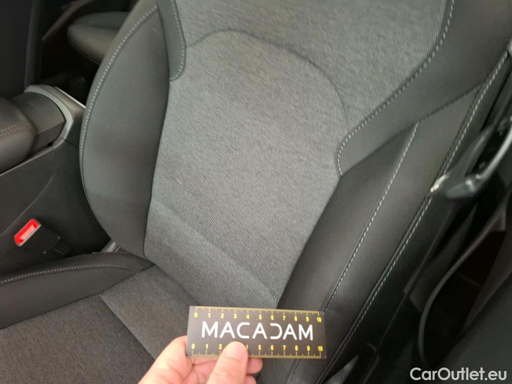  Hyundai  i30  Business 1.6 CRDi 115CV BVA7 E6d #22