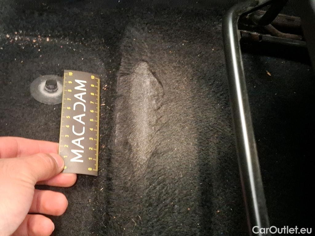  Opel   Grandland X Grandland X Elegance Business 1.5 130CV BVA8 E6d #25