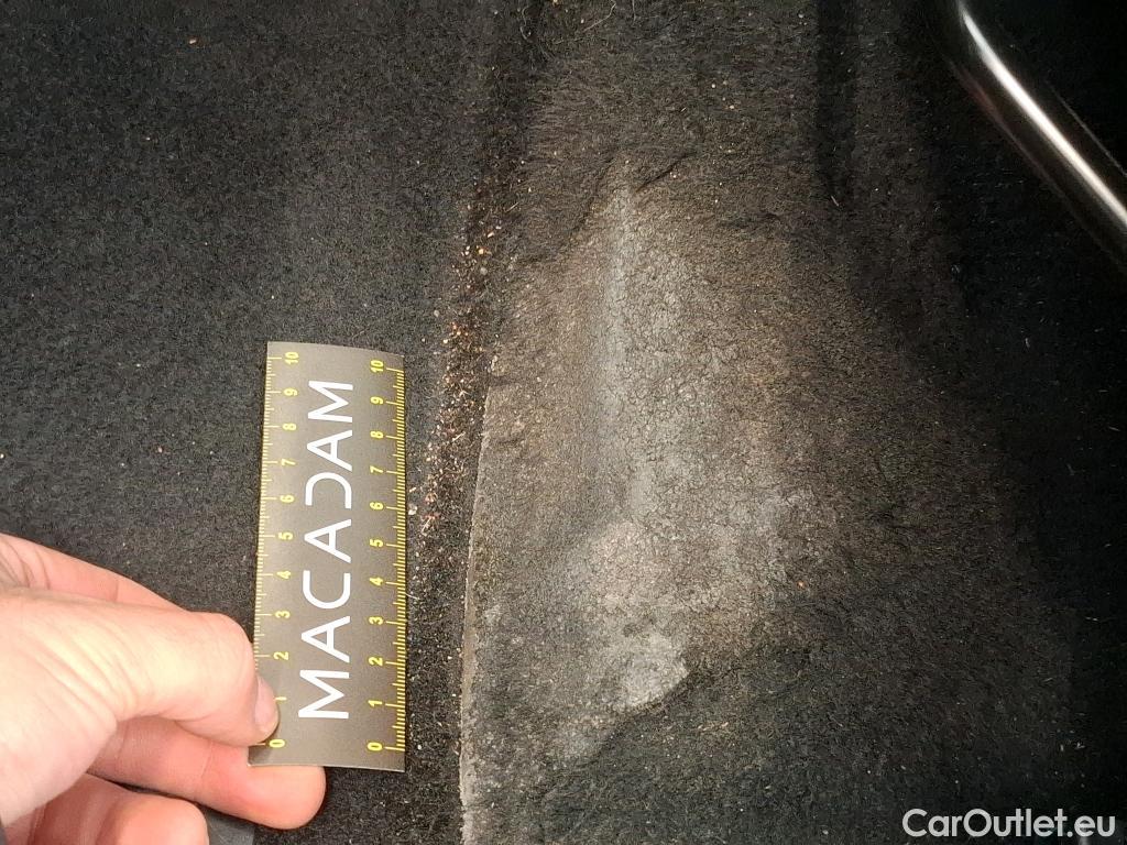  Opel   Grandland X Grandland X Elegance Business 1.5 130CV BVA8 E6d #24