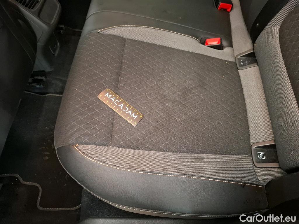  Opel   Grandland X Grandland X Elegance Business 1.5 130CV BVA8 E6d #28