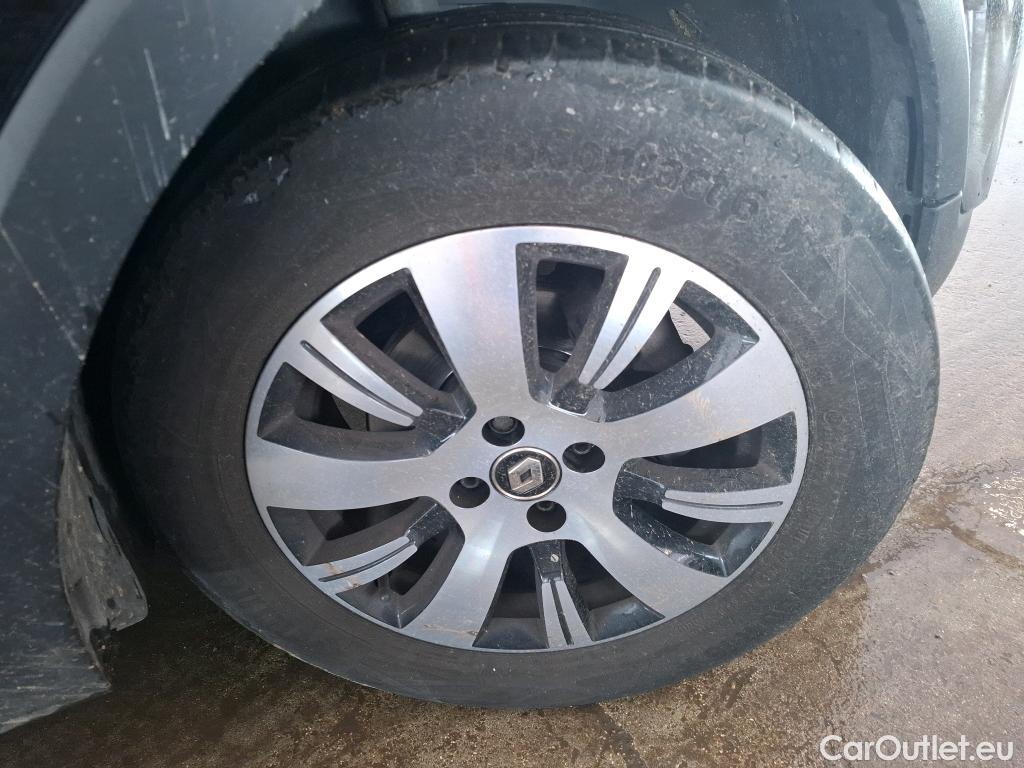  Renault  Captur  Business 1.5 dCi 110CV BVM6 E6 #48