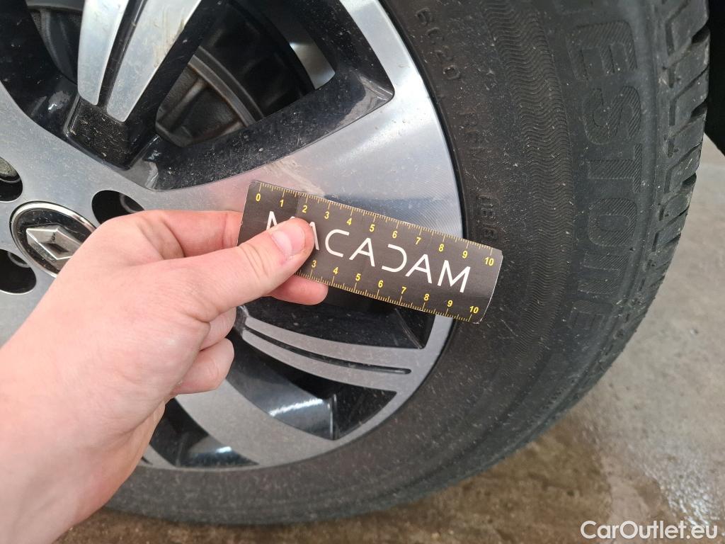  Renault  Captur  Business 1.5 dCi 110CV BVM6 E6 #42