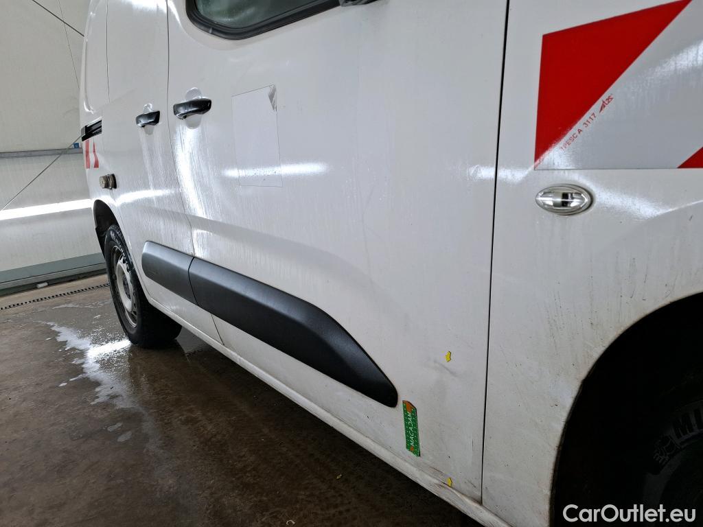  Citroen  Berlingo  Fourgon Worker M 1000 1.2 PureTech 130CV BVA8 E6d #1