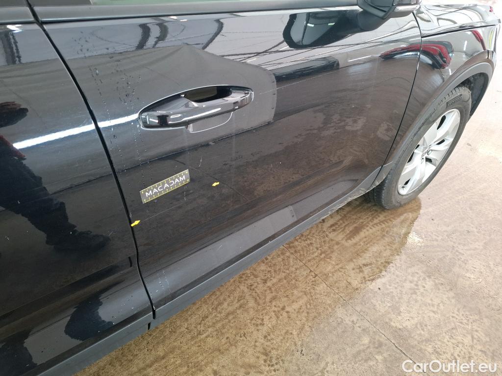  Volvo  XC 40 XC40 Momentum 2WD 1.5 130CV BVA8 E6d #37