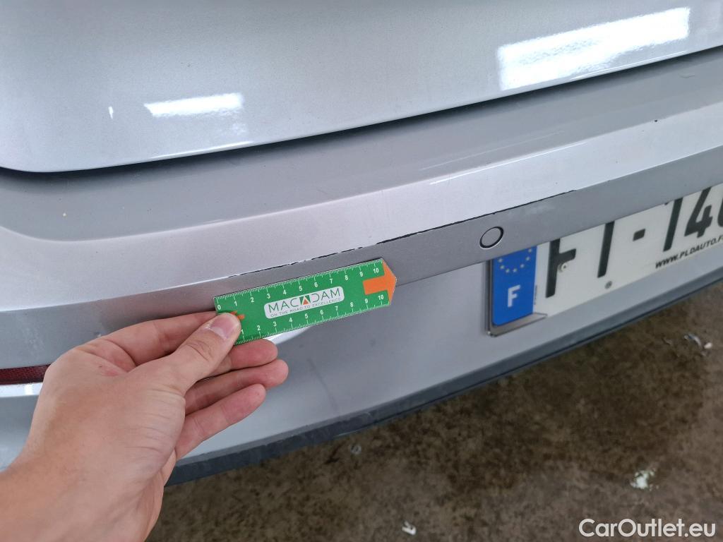  Volkswagen  Golf  VOLKSWAGEN / 2020 / 5P / Berline 1.5 eTSI OPF 150 DSG7 Life 1st #22