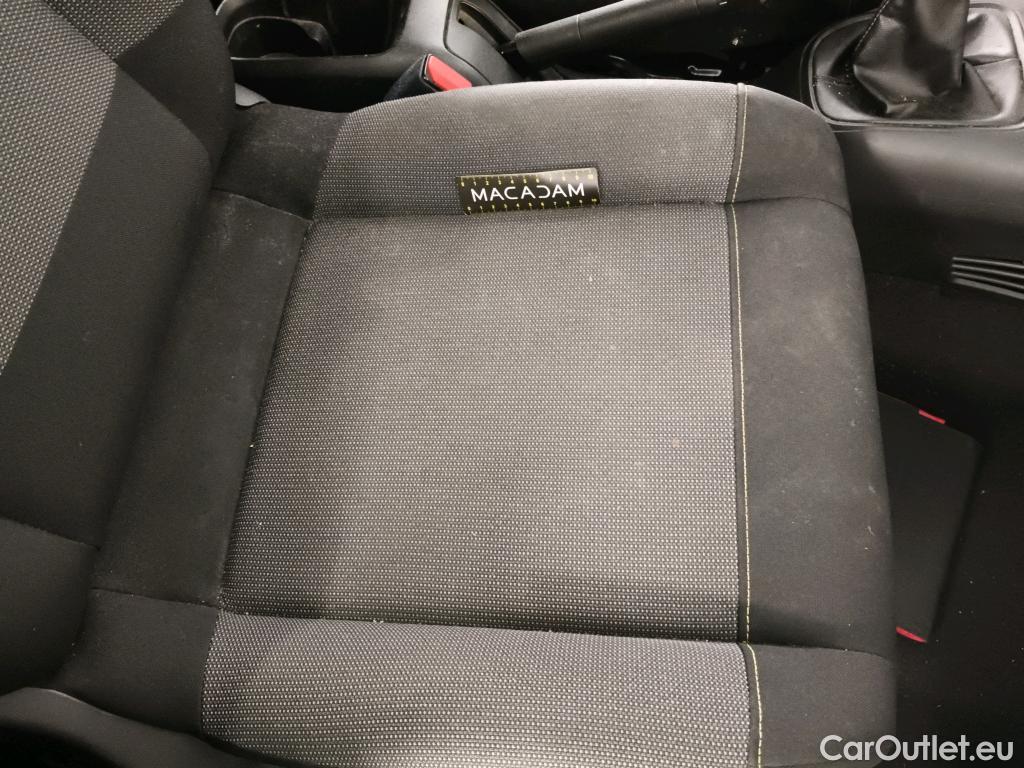  Citroen  C3 CITROEN  Société / 2016 / 5P / Berline PureTech 82 S&S BVM Feel #55