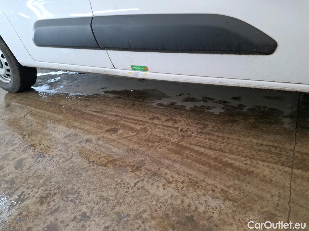  Citroen  Berlingo  Fourgon Club XL 950 1.5 BlueHDi 130CV BVM6 E6dT #15