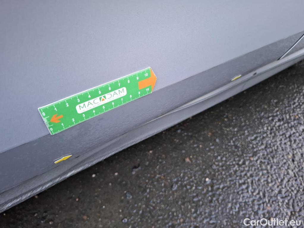  Volkswagen  Golf  VOLKSWAGEN / 2020 / 5P / Berline 1.5 eTSI OPF 150 DSG7 Life 1st #7