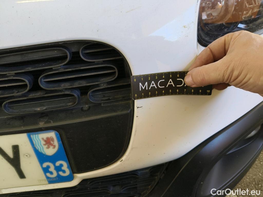  Citroen  C3 CITROEN  Société / 2016 / 5P / Berline PureTech 82 S&S BVM Feel #40