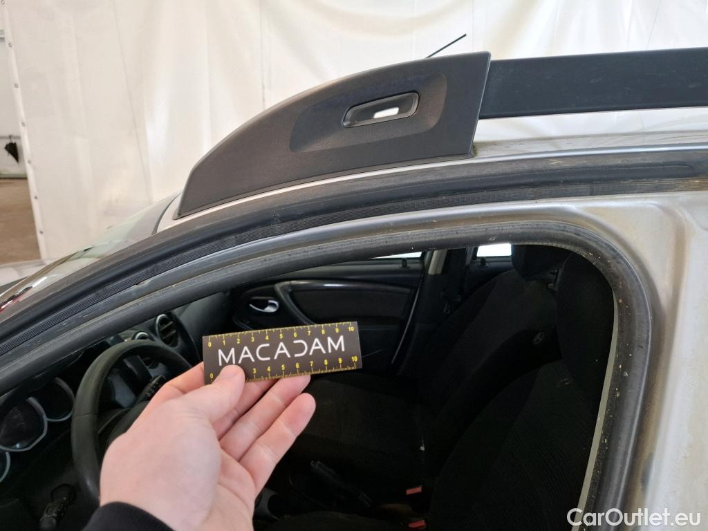  Dacia  Duster  I Lauréate Plus 4x4 1.5 dCi 110CV BVM6 E6 / TRANSFO VP VF
 #44