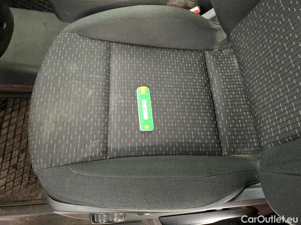  Mercedes  Vito MERCEDES-BENZ  Long / 2020 / 4P / Fourgon tôlé e- 60KWH Long #57