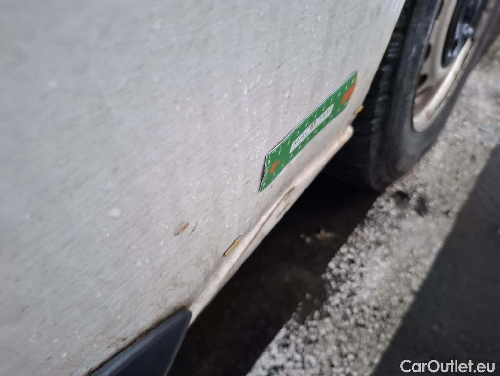  Peugeot  Expert  Fourgon Premium L2 2.0 HDi 150CV BVM6 E6dT #2