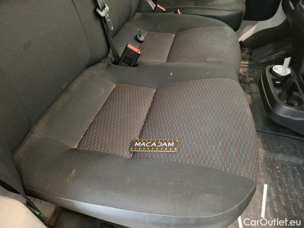  Peugeot  Boxer PEUGEOT  VU 4p Fourgon BLUEHDI 130 PREMIUM PA 333 L2H2 #48