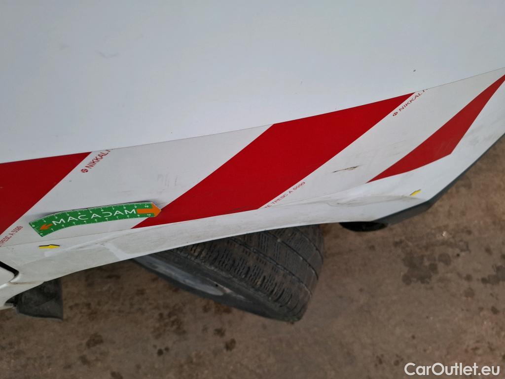  Renault  Master  III Fourgon L2H2 3 5 Grand Confort dCi 130CV BVM6 E6 #11