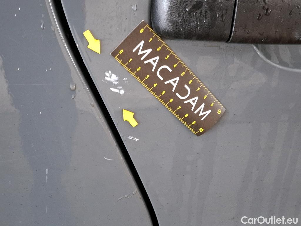  Renault  Trafic RENAULT  / 2019 / 4P / Fourgon tole FG GCF L1H1 1200 Energy dCi 145 EDC #36