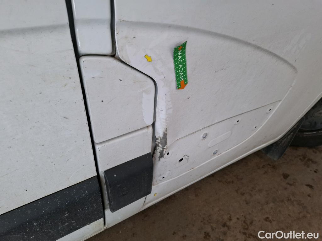  Renault  Master  III Fourgon L2H2 3 5 Grand Confort dCi 130CV BVM6 E6 #8