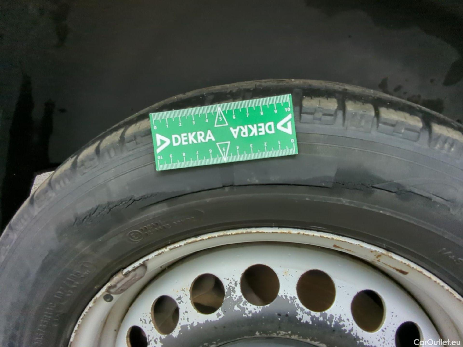  Volkswagen  Transporter T6  Fourgon 2.0 100CV BVM5 #22