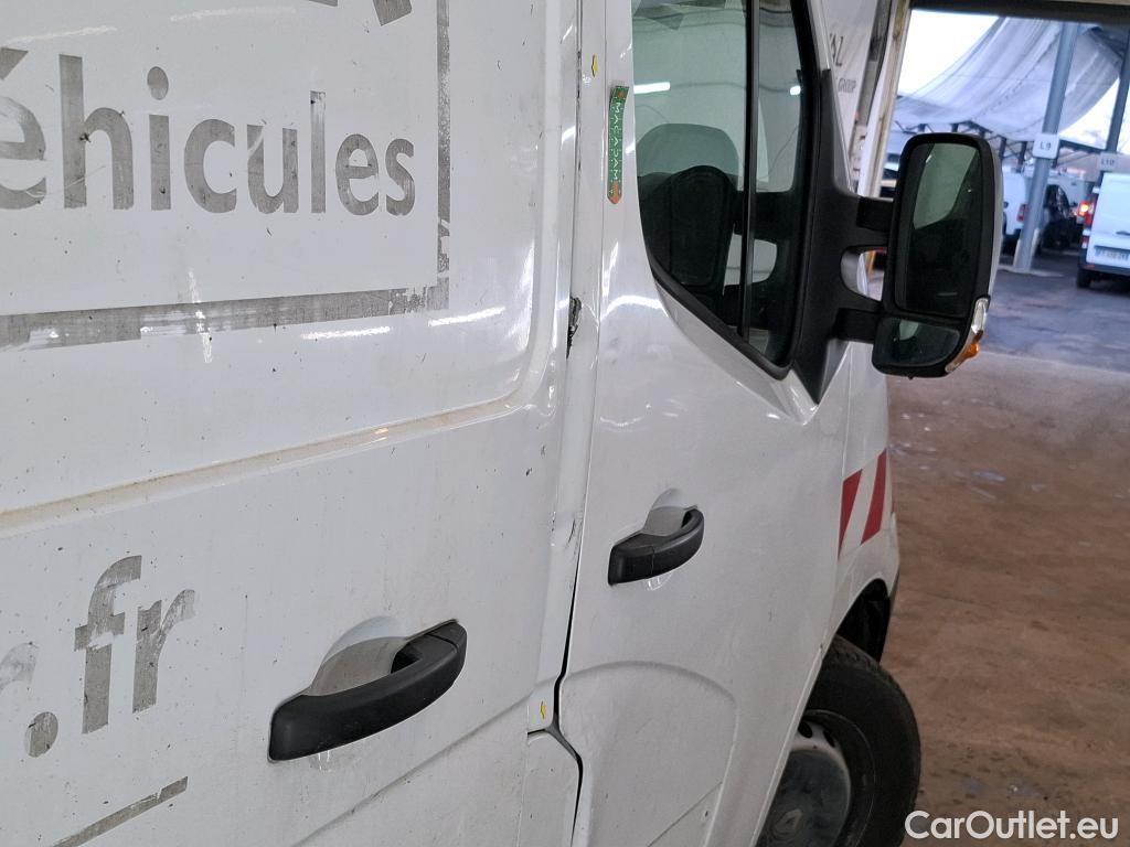  Renault  Master  III Fourgon L2H2 3 5 Grand Confort dCi 130CV BVM6 E6 #18