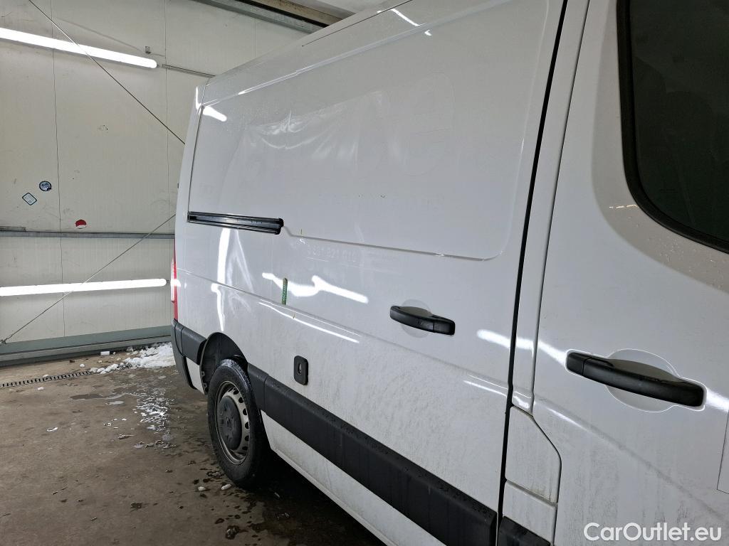  Renault  Master RENAULT  / 2019 / 4P / Fourgon tôlé FG Tr GCF F3300 L1H1 Blue dCi 135 #1