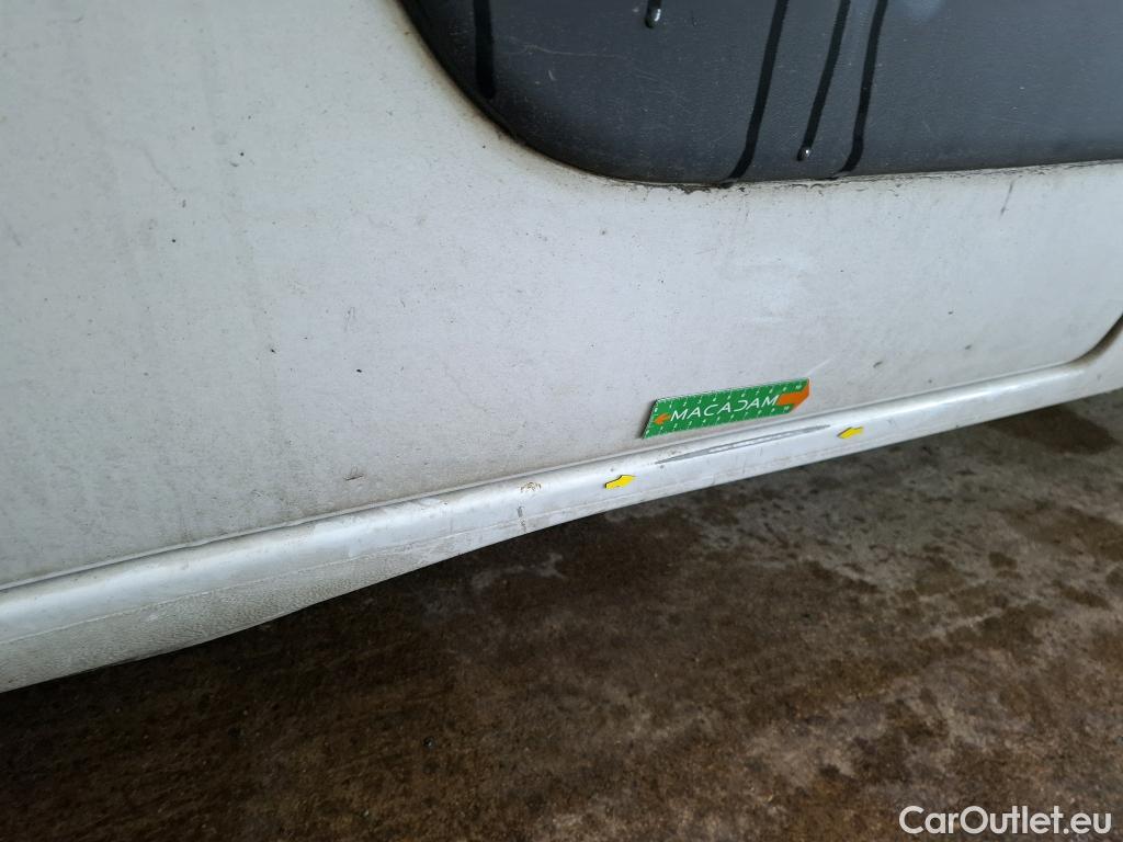  Renault  Master  III Fourgon L2H2 3 5 Grand Confort dCi 130CV BVM6 E6 #61