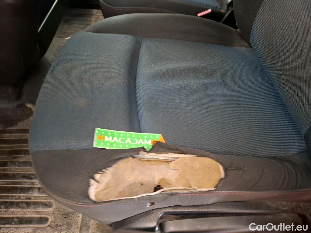  Renault  Master  III Fourgon L2H2 3 5 Grand Confort dCi 130CV BVM6 E6 #15