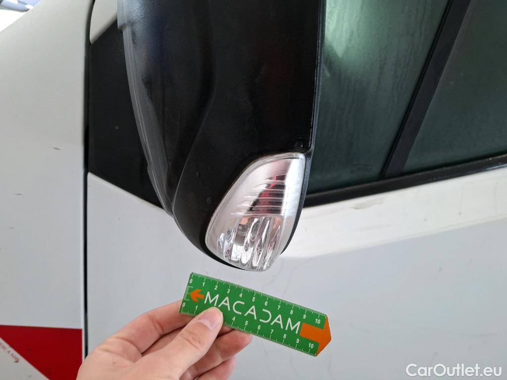  Renault  Master  III Fourgon L2H2 3 5 Grand Confort dCi 130CV BVM6 E6 #47