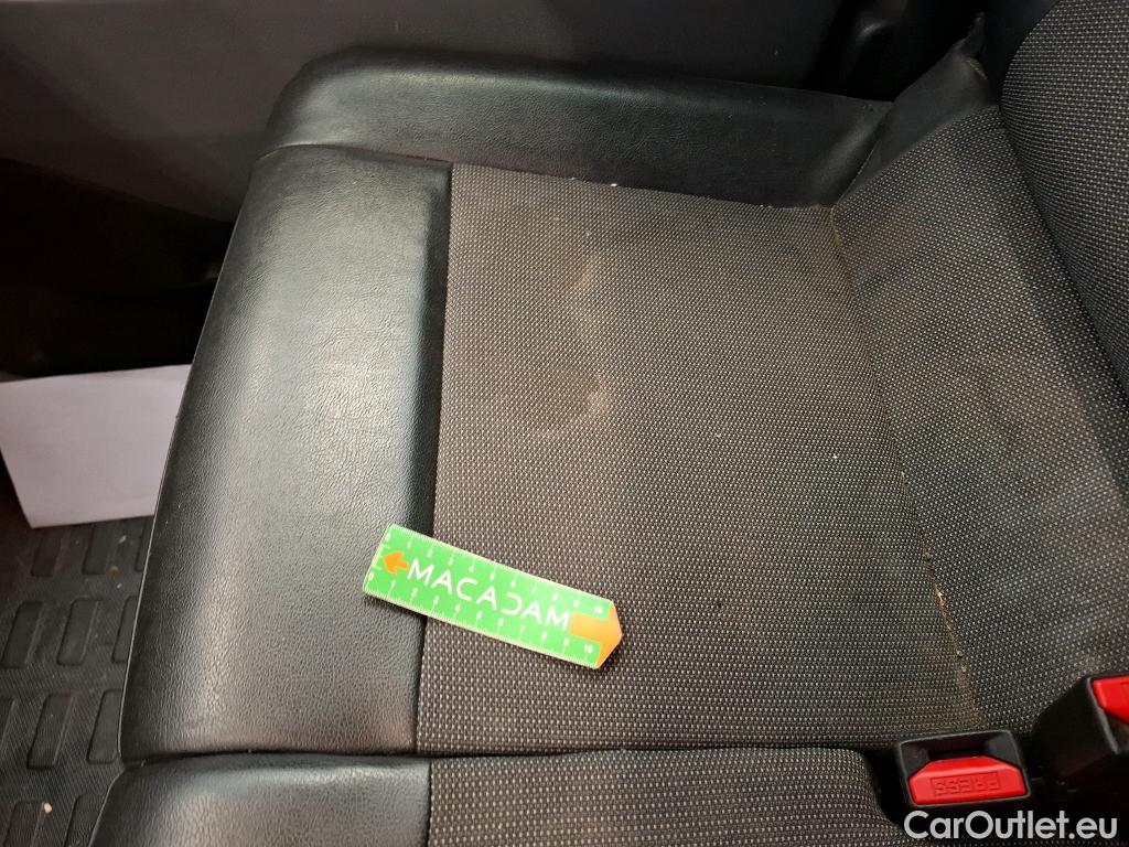  Toyota  Proace TOYOTA  / 2016 / 4P / Fourgon tôlé 2.0 D MEDIUM 120 D-4D DYNAMIC #6