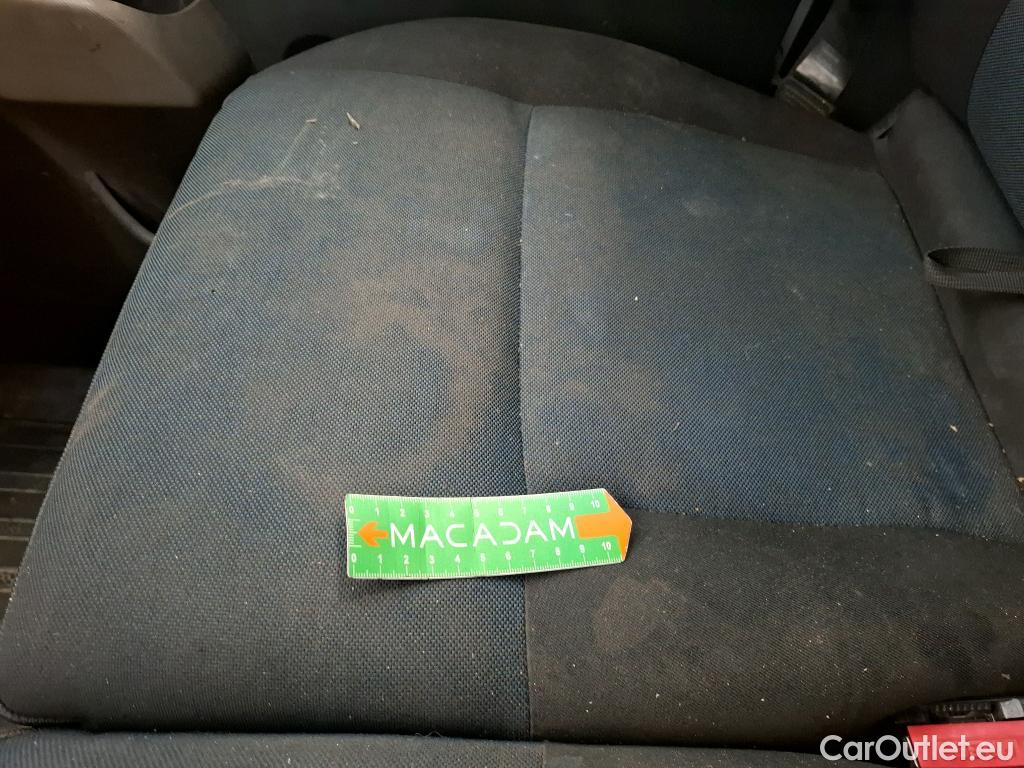  Renault  Master  III Fourgon L2H2 3 5 Grand Confort dCi 130CV BVM6 E6 #57