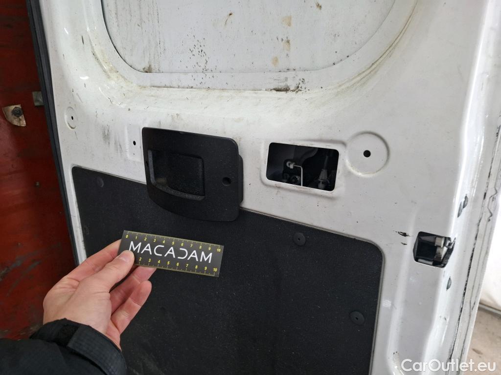  Peugeot  Boxer PEUGEOT  VU 4p Fourgon BLUEHDI 130 PREMIUM PA 333 L2H2 #53