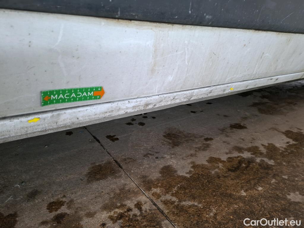  Renault  Master  III Fourgon L2H2 3 5 Grand Confort dCi 130CV BVM6 E6 #14