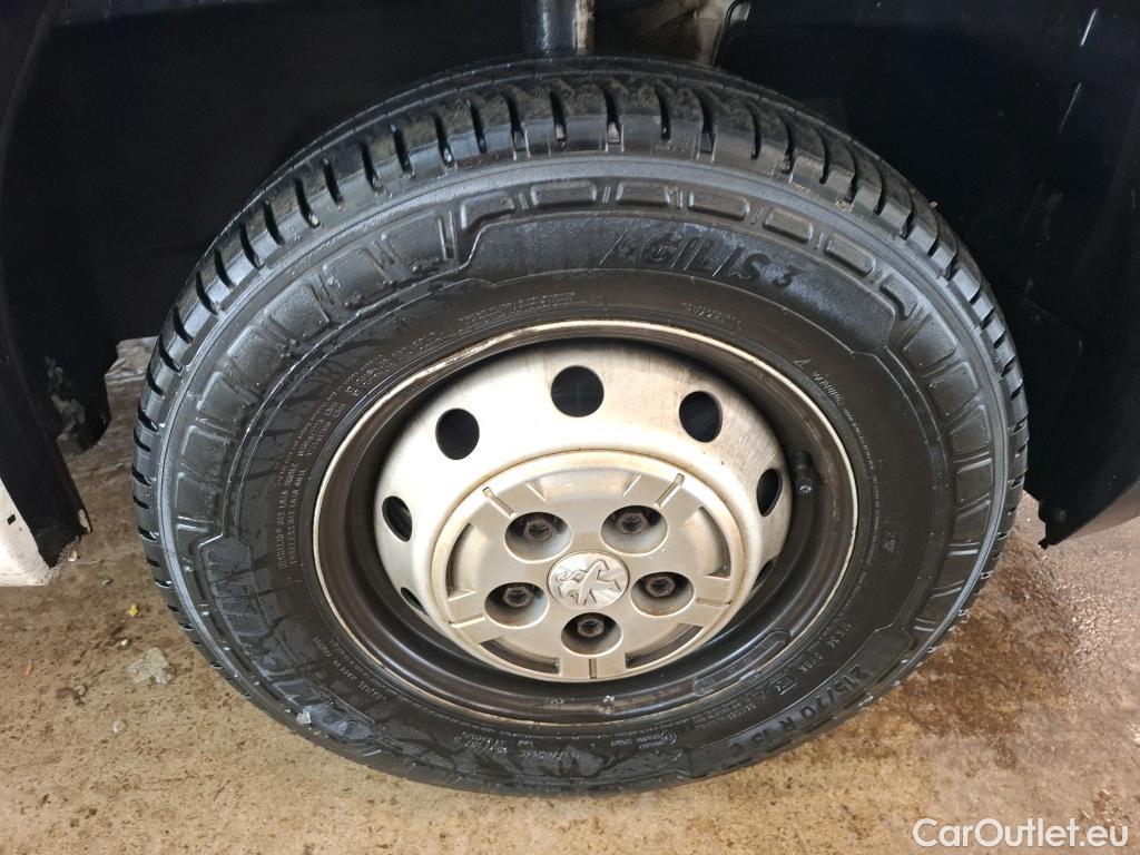  Peugeot  Boxer PEUGEOT  VU 4p Fourgon BLUEHDI 130 PREMIUM PA 333 L2H2 #39