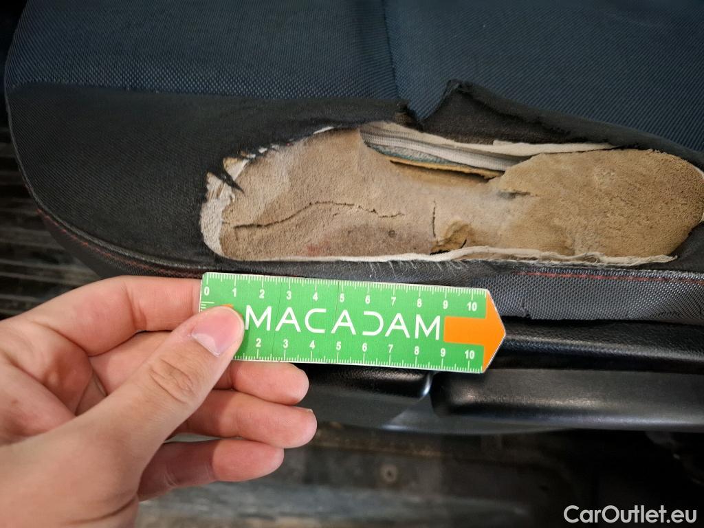  Renault  Master  III Fourgon L2H2 3 5 Grand Confort dCi 130CV BVM6 E6 #16