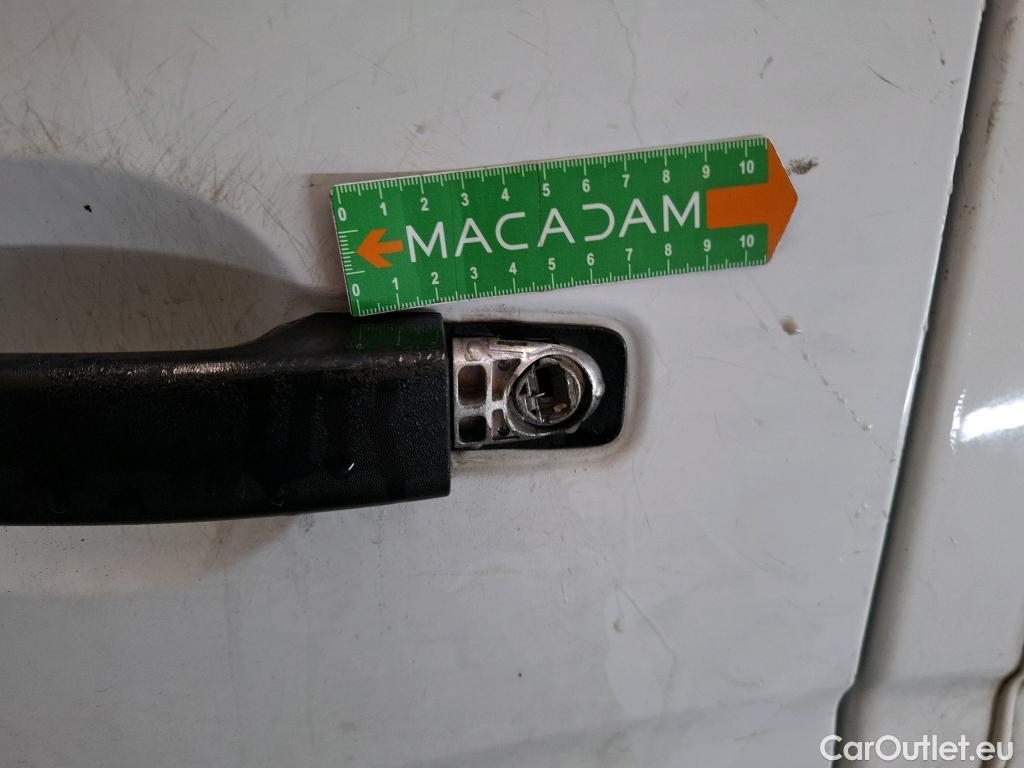  Renault  Master  III Fourgon L2H2 3 5 Grand Confort dCi 130CV BVM6 E6 #25