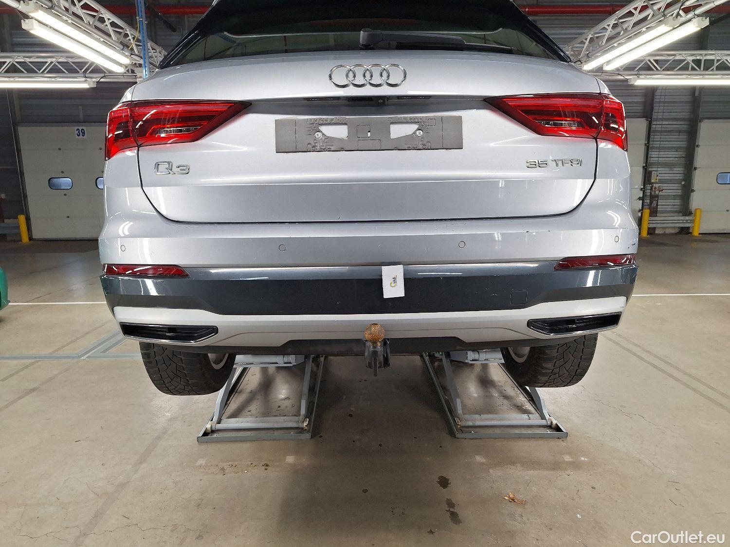  Audi  Q3 Audi,  '18, Audi  35 TFSI S tronic Advanced 5d #27