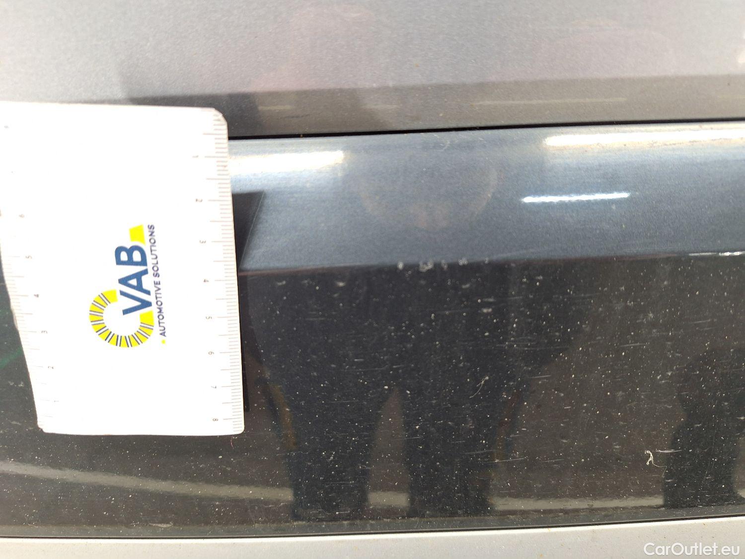  Audi  Q3 Audi,  '18, Audi  35 TFSI S tronic Advanced 5d #28