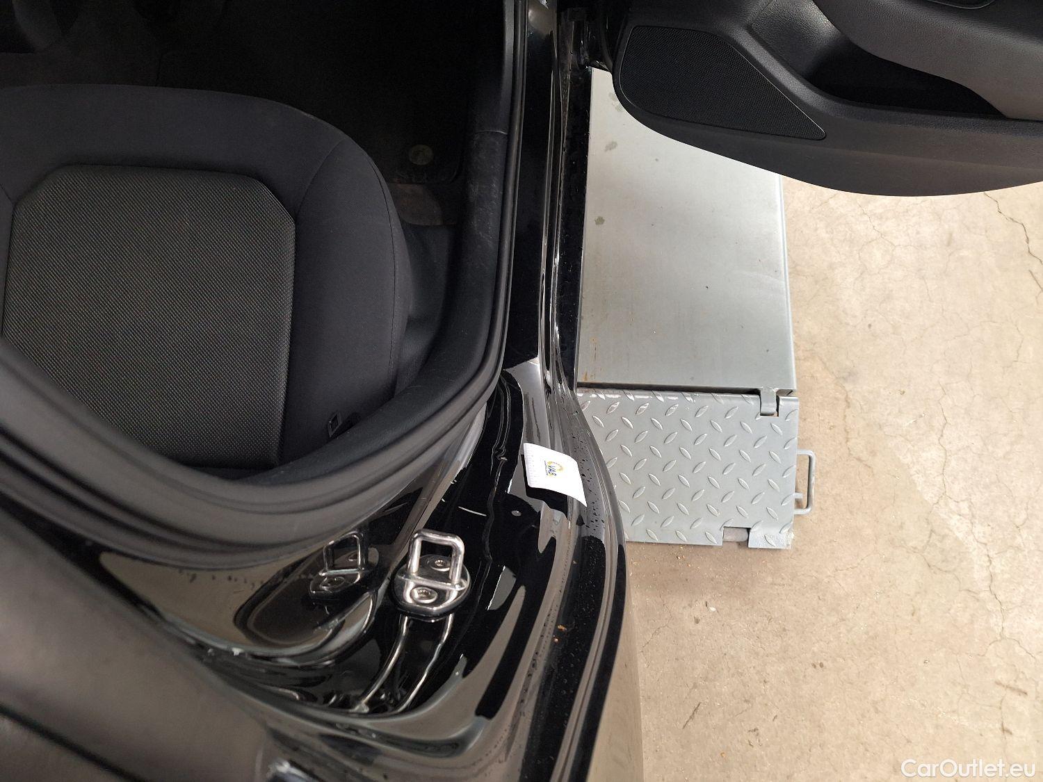  Audi  A3 Audi,  Sportback FL'16, Audi  Sportback 1.6 TDi 85kW S tronic Business E #52