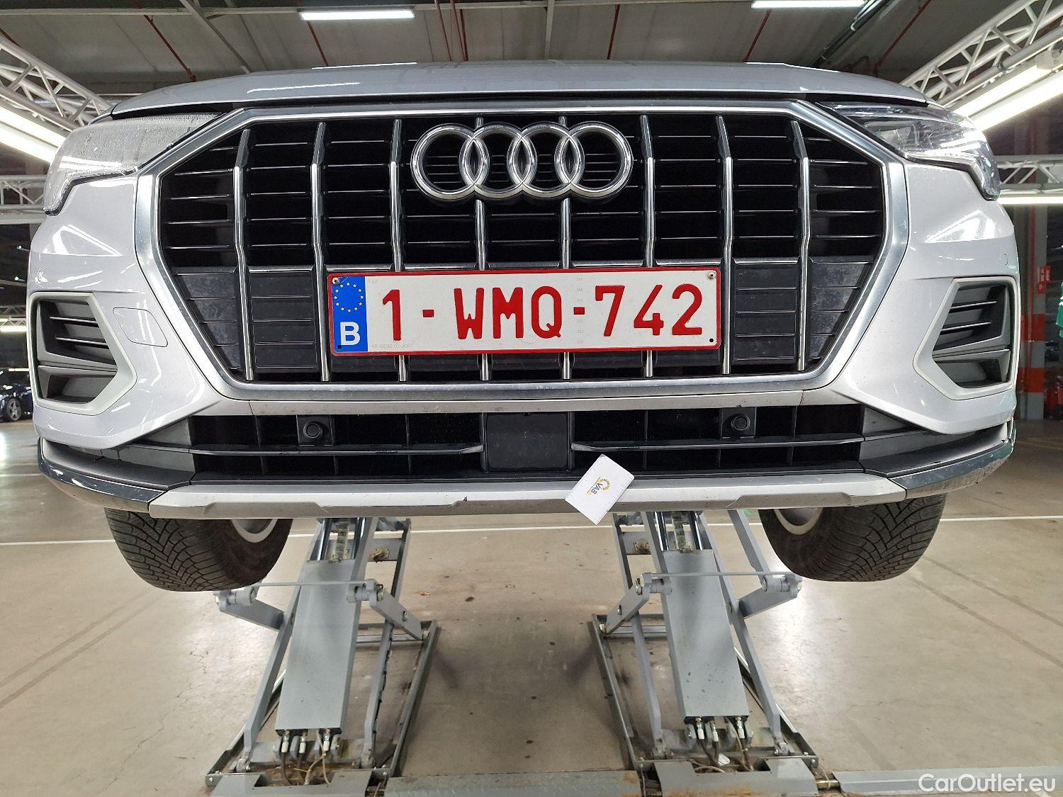  Audi  Q3 Audi,  '18, Audi  35 TFSI S tronic Advanced 5d #1