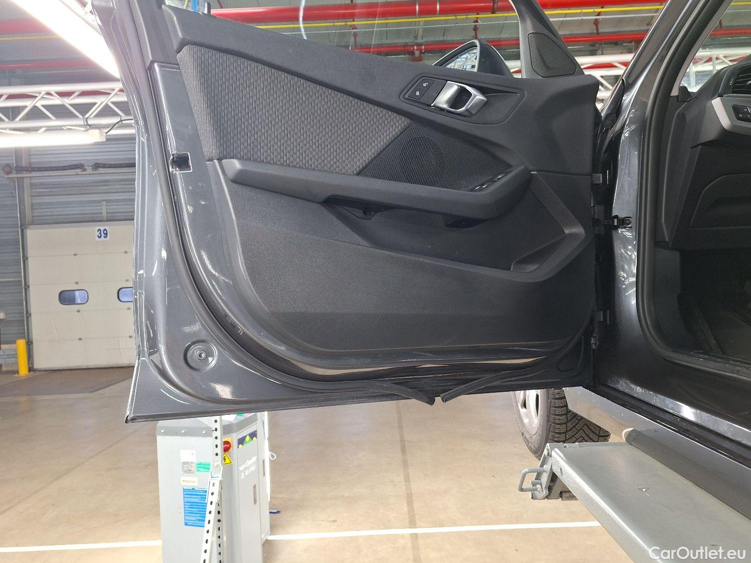  Bmw  Serie 1 BMW, 1-serie '19, BMW 1 Reeks Hatch 116dA (85 kW) 5d #16