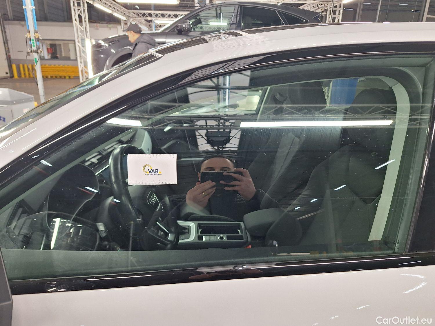  Audi  Q3 Audi,  SB '19, Audi  Sportback 35 TDI S tronic S Line Business  #13