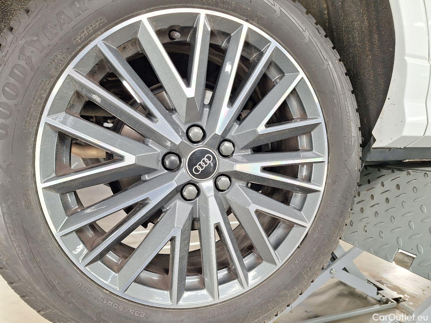  Audi  Q3 Audi,  SB '19, Audi  Sportback 35 TDI S tronic S Line Business  #1