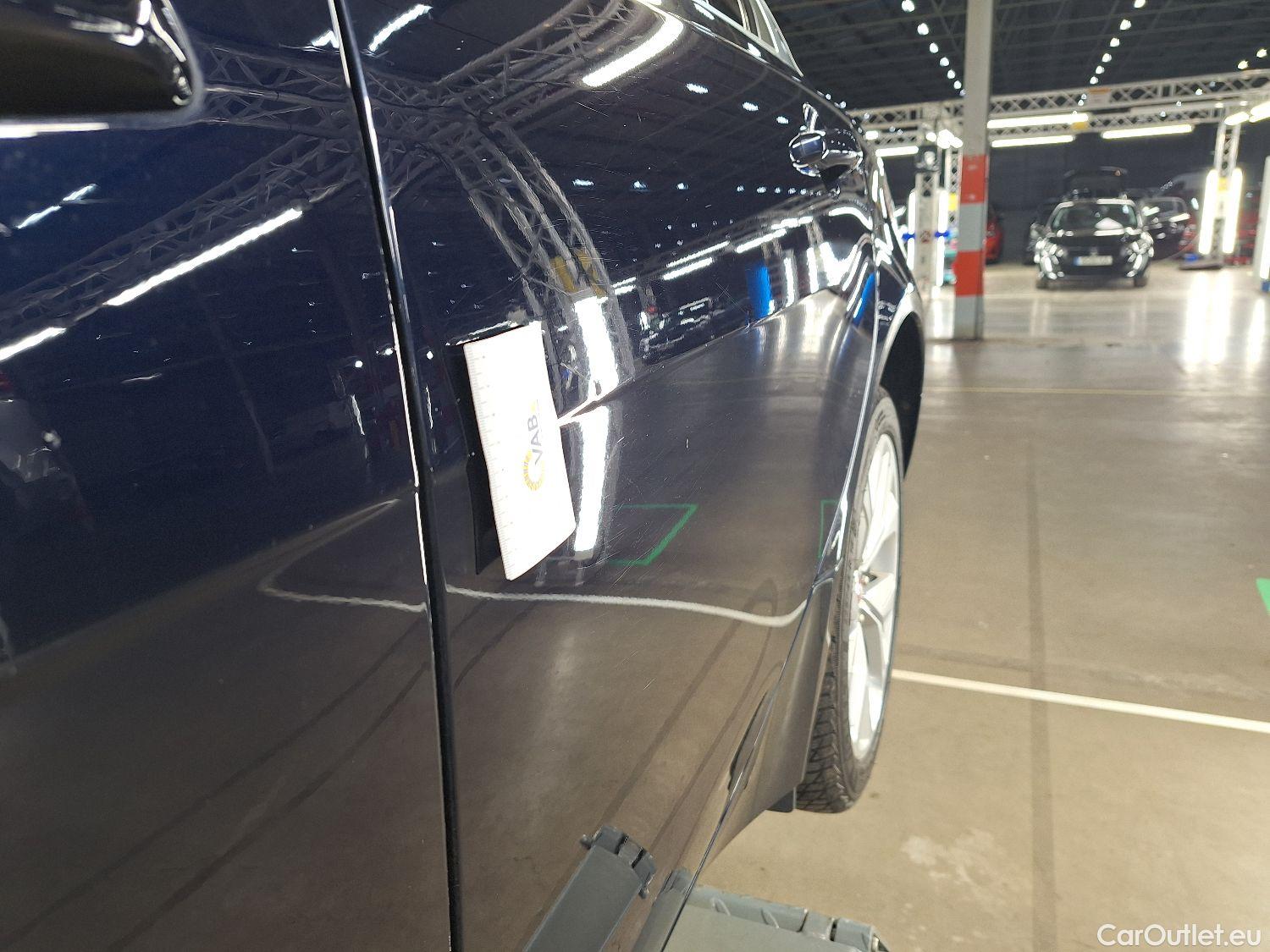  Jaguar  XE Jaguar,  FL'19, Jaguar  D180 Aut. S 4d #31