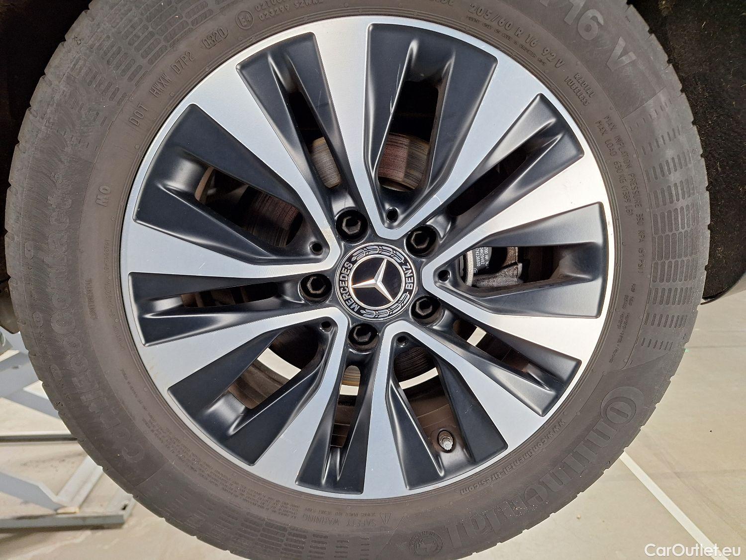  Mercedes  A-Klasse Mercedes, A-Class Berline '18, Mercedes-Benz  Limousine A 180 d DCT Busin #5