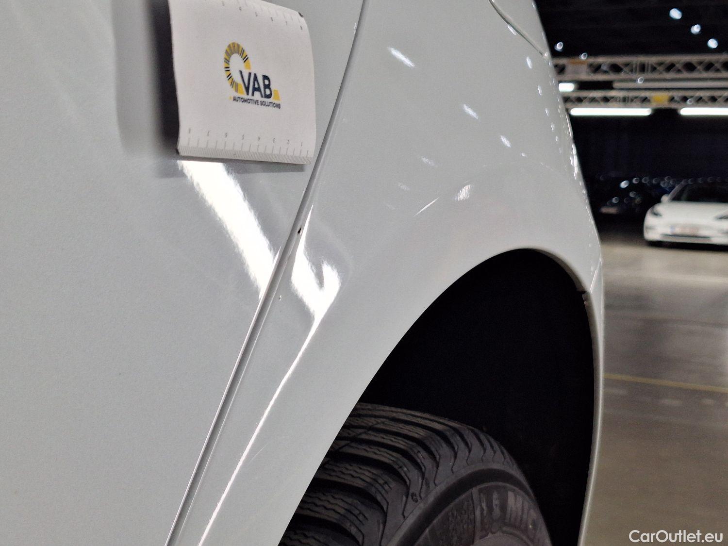  Mercedes  A-Klasse Mercedes, A-Class '18, Mercedes-Benz  A 180 d DCT Business Soluti #32