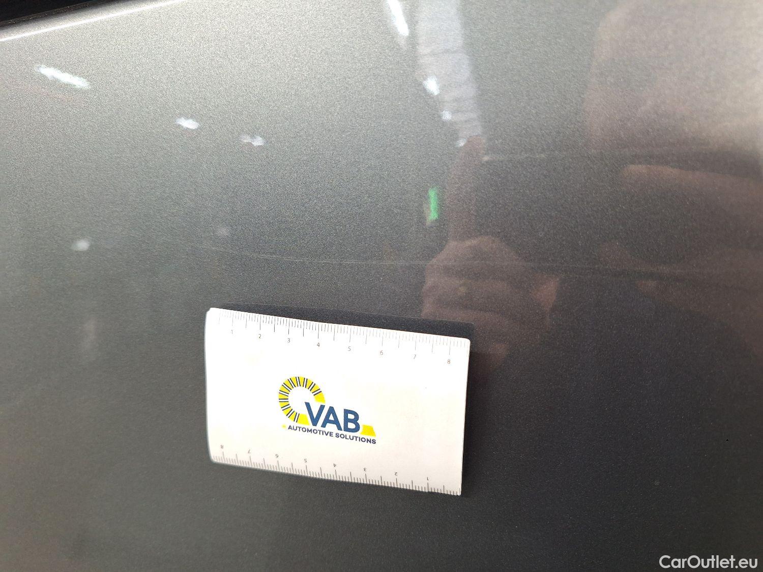  Mercedes  V-Klasse Mercedes, V-Class FL'19, Mercedes-Benz  V 220 d L2 9G-TRONIC Avantg #27