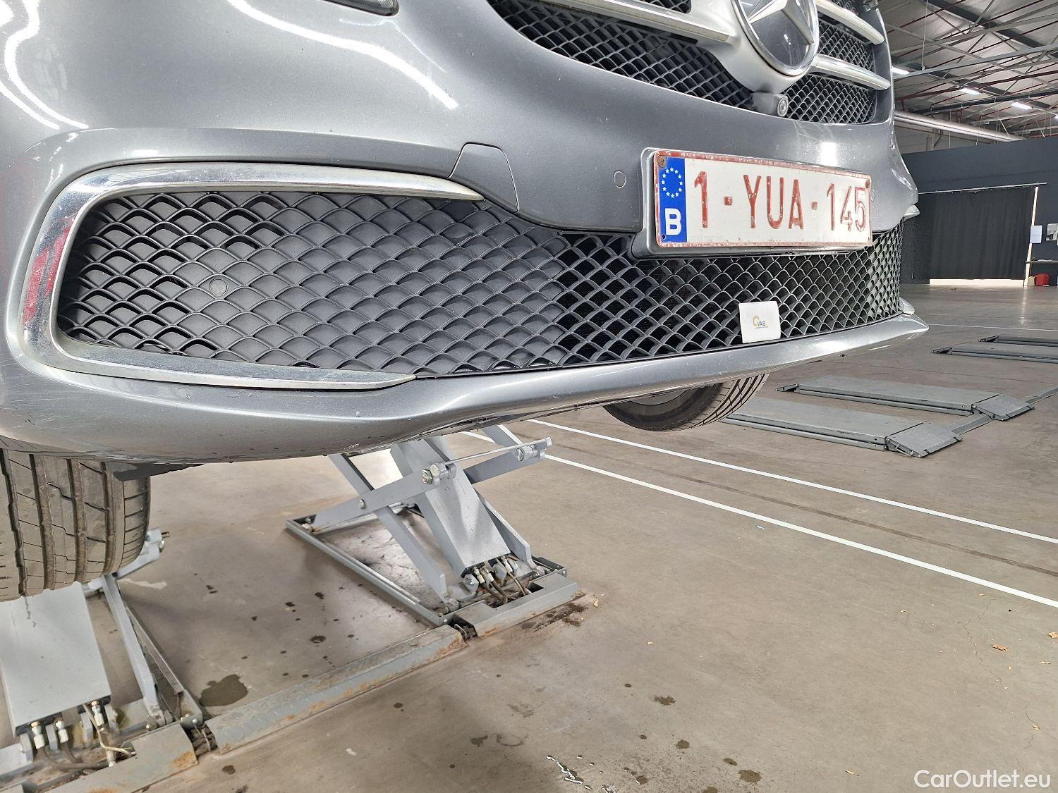  Mercedes  V-Klasse Mercedes, V-Class FL'19, Mercedes-Benz  V 220 d L2 9G-TRONIC Avantg #15